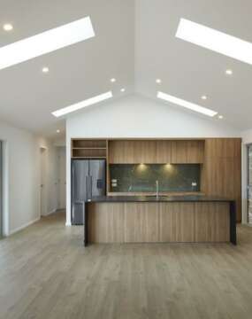 Impressive - Soft Oak Light Brown IM3557