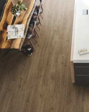 Eligna - Newcastle Oak Brown EL3582