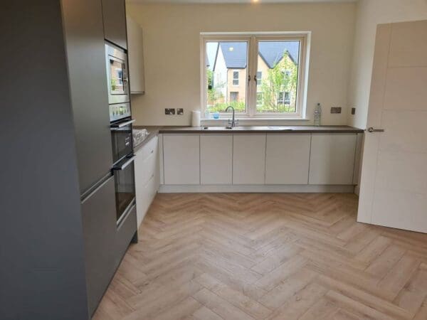 Empire Herringbone - Vicence Oak H500 - Image 4