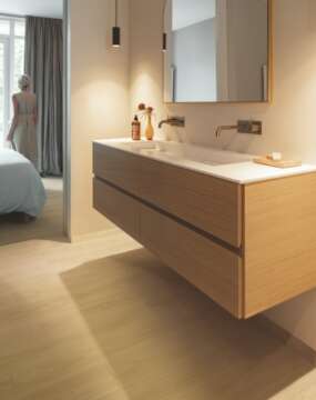 Classic - Biscuit Brown Oak CLM5794