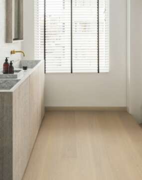 Cascada - Lily White Oak Extra Matt CASC5106