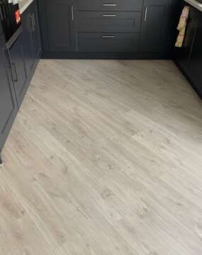 Blos - Canyon Oak Beige AVSPU40038
