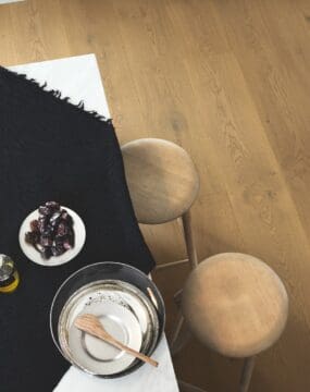 Langeland - Brown Chestnut Oak W4069-05116