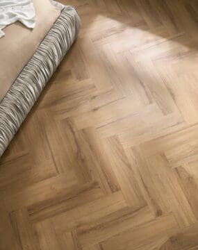 Amaron Herringbone - Rochester Oak CAS229
